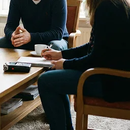 Entretien en triade